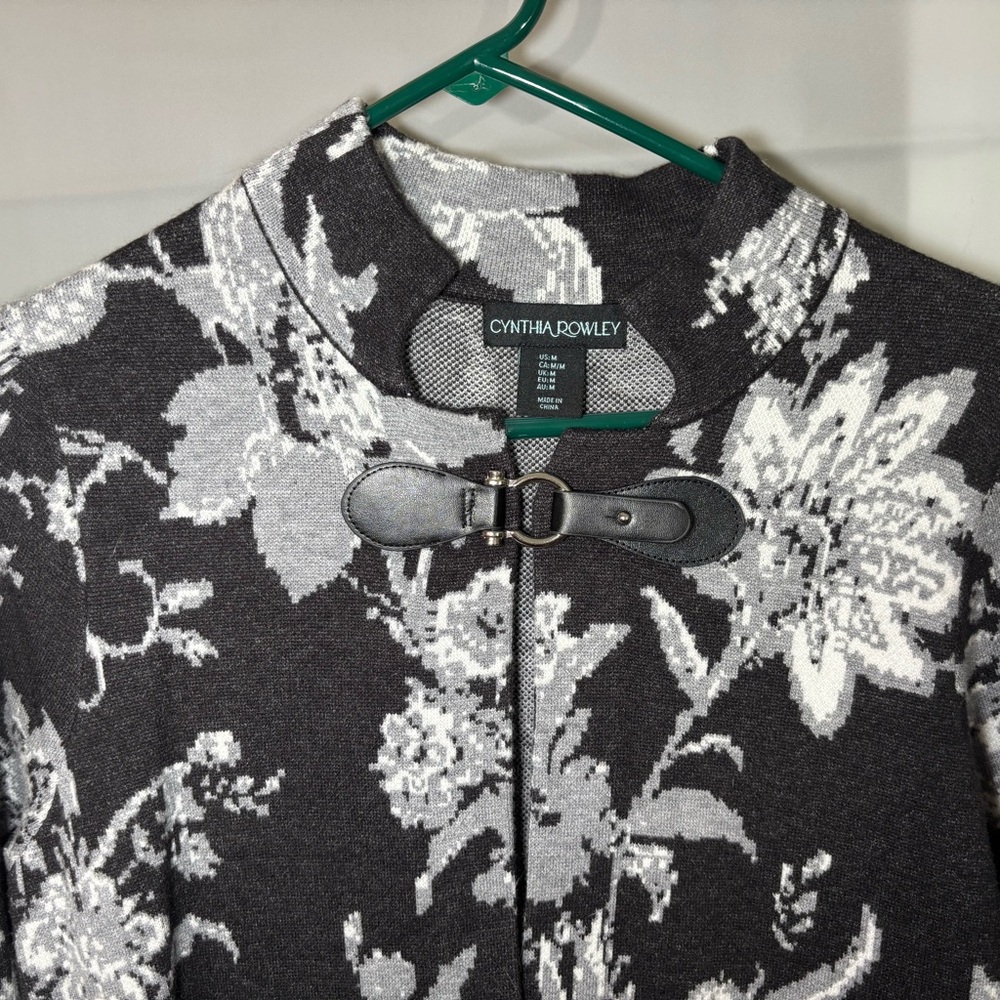 Cynthia Rowley Black & White Floral Jacket – Women’s Medium (NWOT)